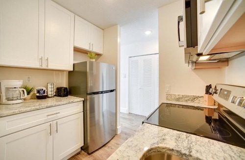 Gadsden Apartment | Bright Gadsden Apartment ~ 10 Mi to Dive Land Park
