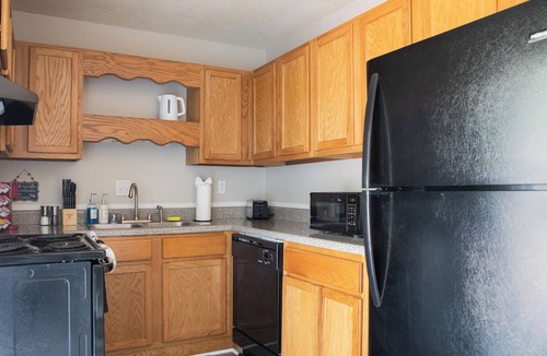 Glen Iris Apartment | Bright & Modern 2BR, Near UAB & Hospitals