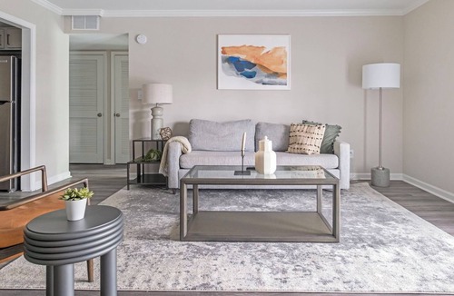 Homewood Apartment | Brookwood 1BD 5 - One Bedroom Apartment, Sleeps 2