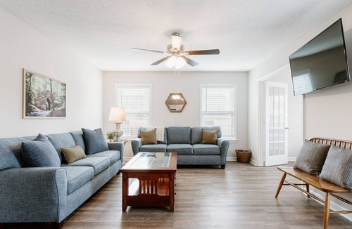 Parker House | Budget home for large families in West GVL