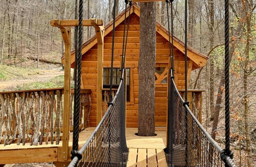 Crane Hill House | Camp Mayla: 3BR peaceful lake house with vintage style plus a TREEHOUSE Escape!