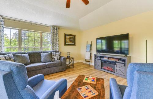 Shoreline Park House | Canal-Front Abode w/Private Dock in Bay St Louis