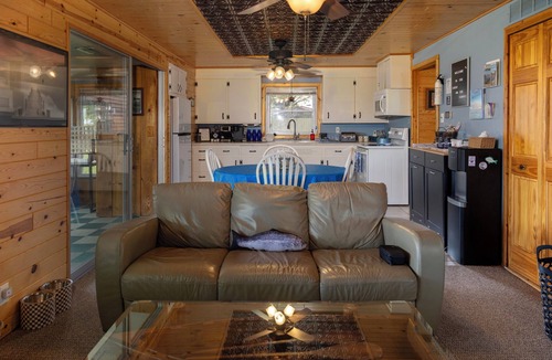 Standish Cabin | Catch on the Canal - Waterfront Getaway Near Casino, Dining & Entertainment