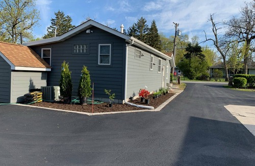 Cedar Lake House | Cedar Sunrise-1 BR Lake House