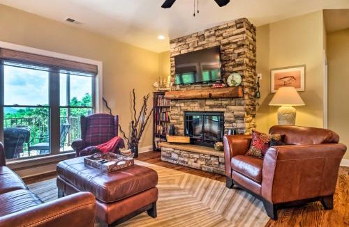 Silver Point House | Center Hill Lake Rental: Steps to Hurricane Marina