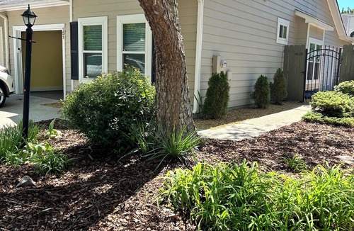 Madison Cottage | Central Madison Spot Near Work & Attractions