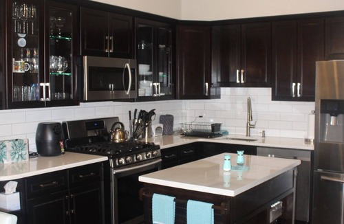 West Bloomfield Condo | Charming 2-bedroom condo in brilliant West Bloomfield with AC