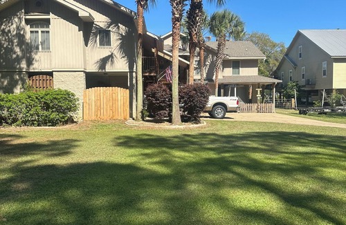 Fairhope Apartment | Charming 2-bedroom Fish River view upstairs apartment in wonderful Fairhope AL