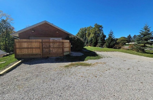 Lawton House | Charming 2-bedroom house with AC, WiFi. Perfect for UofM Gameday