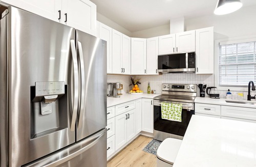 Pittsburgh House | Charming 3 BDR Bungalow - Prime DT ATL Location!