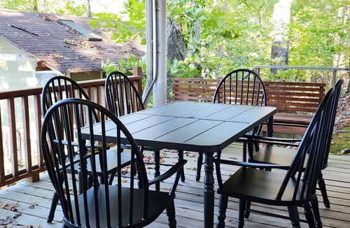 Andersonville House | Charming 3-bedroom house on Norris Lake in Andersonville with dock!