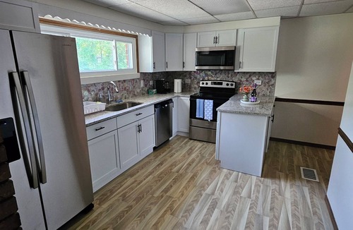 Kendall House | Charming 3-bedroom Lake House on Baseline Lake with WiFi AC in marvelous Allegan