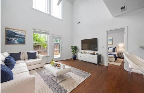 Kennesaw House | Charming 3-bedroom townhome with AC in welcoming Kennesaw