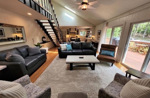 Birchwood Farms House | Charming 4-bedroom house in Harbor Springs, Close to town and Ski Hills!