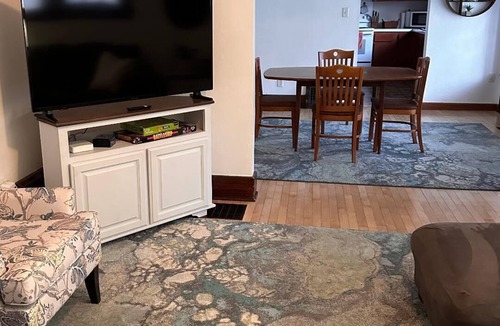 Shawano House | Charming Bungalow Across From Wolf River