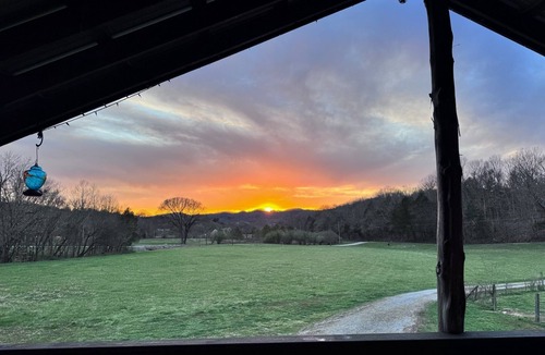 Lancaster House | Charming Country Home at the One and Only 50 Acre Wood