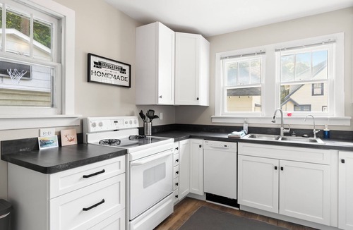 Beulah Cottage | Charming Crystal Lake Cottage, Walk to Beach and Town, Ski Crystal Mountain