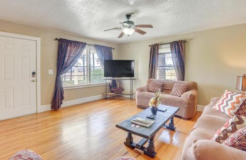 Gadsden House | Charming Gadsden Home w/Golf Course Views!