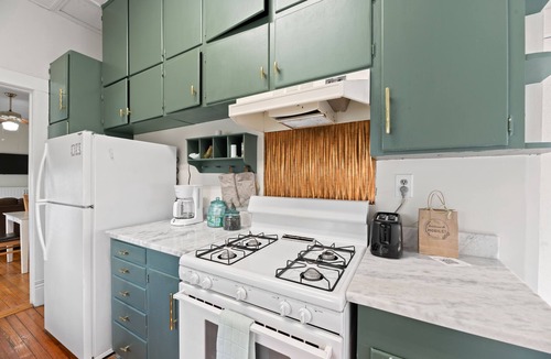 Washington Square House | Charming Home Near Mardi Gras with EV Charger
