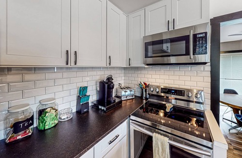 McFerrin Park House | Charming, modern home in the heart of Nashville with inviting deck & W/D