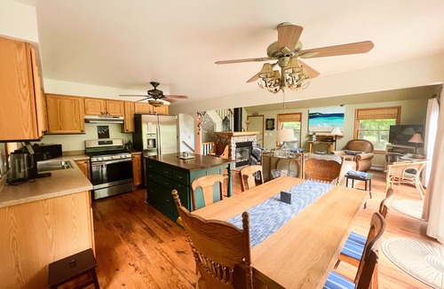 Suttons Bay House | Charming Omena house. Close to beach, Suttons Bay, Northport. A/C. Pet okay.