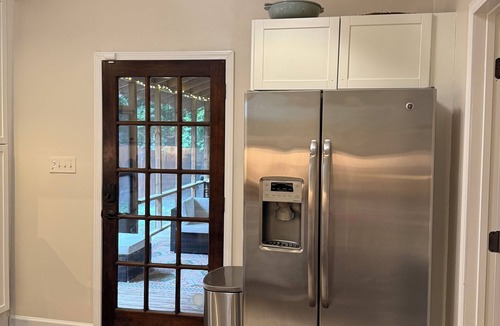 Ashford Park House | Charming, World Cup Ready 2-bedroom Bungalow in Ashford Park, Chamblee- Near PDK