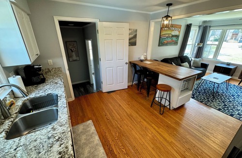 Chattanooga Valley House | Chatt Vistas Oasis-3bdrm-5m to TN-Pool-Deck-BBQ-FirePit