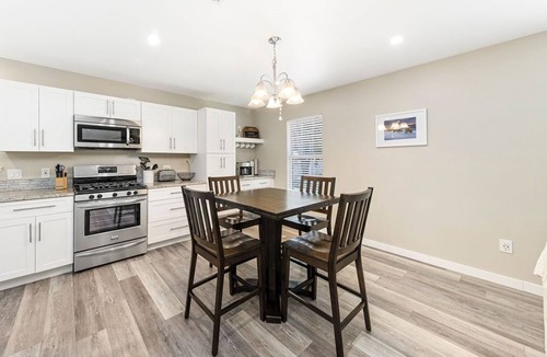 Southeast Pensacola House | Cheerful 4-bedroom home in East Hill Neighborhood