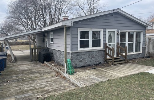 Toledo Cottage | Cheerful House on Lake Erie