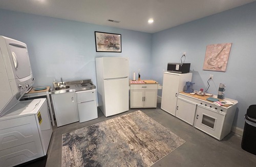 Jefferson City House | Cherokee Lake Home near Carson Newman College!