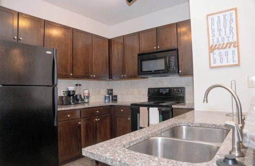 Atlantic Station Area Apartment | Chic 2 BR experience | Midtowns BEST |FREE Parking