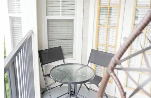 Atlantic Station Area Apartment | Chic 2 BR experience | Midtowns BEST |FREE Parking