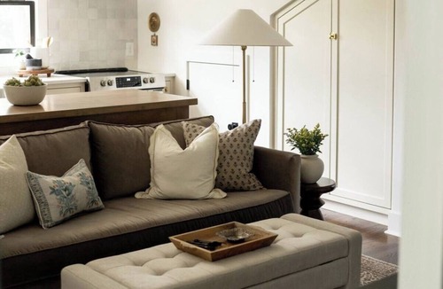 Eastwood Apartment | Chic Haven: The Artisanal Carriage House