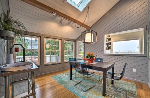 Manistee House | Chic Manistee Cottage: Steps to Lake Michigan!
