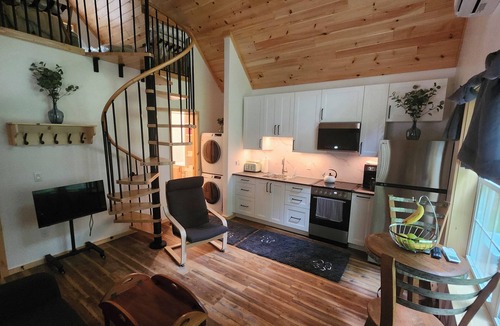 Mancelona Cabin | Chipmunk Cabin - a cozy, intimate cabin in the woods of northwest Michigan