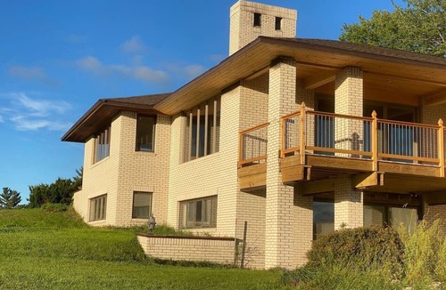 Upper Peninsula Michigan House | Chocolay Manor