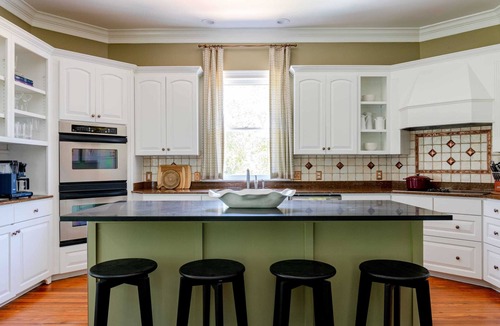 Fairhope House | Church St Collection - 109 Upper Levels
