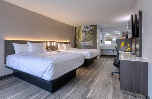 Decatur Hotel | Clarion Pointe Decatur River City