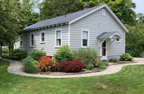 Leland House | Classic Cottage in the Heart of Leland