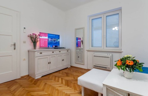 Split Apartment | Classy apartment in the center of Split