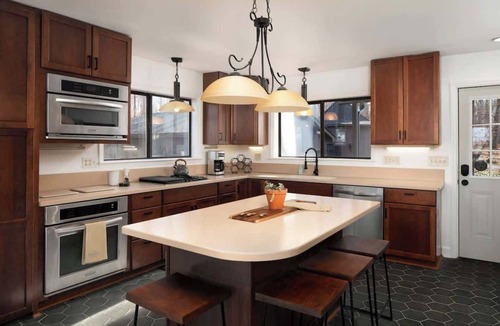 Sewanee House | Cliffside Mountain Retreat Near Sewanee | Sleeps 14