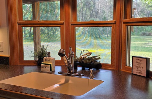 Luther House | Club 39 Lodge Private 5 Acres + Hot Tub