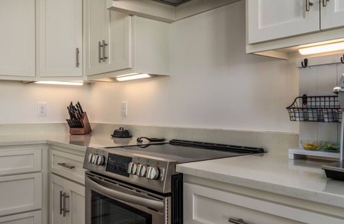 Audubon Place House | Coastal Charm | Nightly stays starting 9/13!