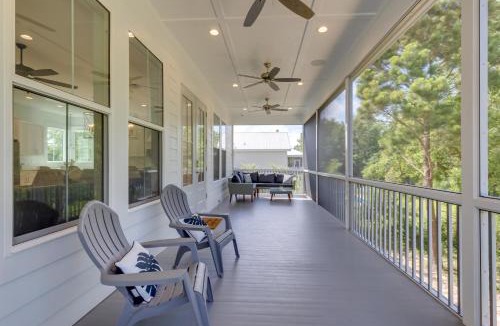Waveland House | Coastal Waveland House 1/2 Block to Pub Beach
