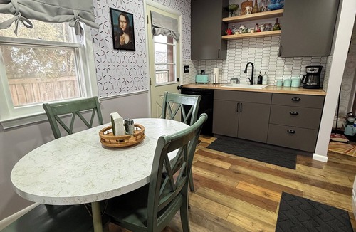 Grand Rapids House | Colorful Quirky 2-bdrm house. Sleeps 6. Private yard. 2 miles from dwtn GR.