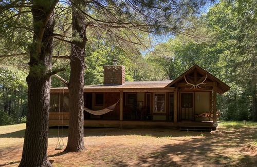 Atlanta Cabin | Compfy Cabin