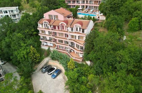 Kavarna Apartment | Complex Karia