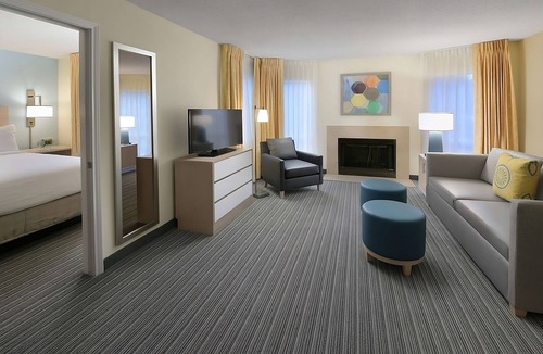 Gunter Afs Hotel | Convenient Stay! 3 Convenient Units, Pool, Free Parking, Pet-Friendly