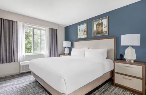 Mishawaka Hotel | Convenient TWO 2BR Units Near to Warren Golf Course l Indoor Pool & BBQ Area