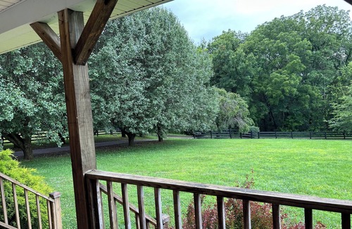 Glasgow House | Conveniently located by Barren River Lake with stunning countryside views.